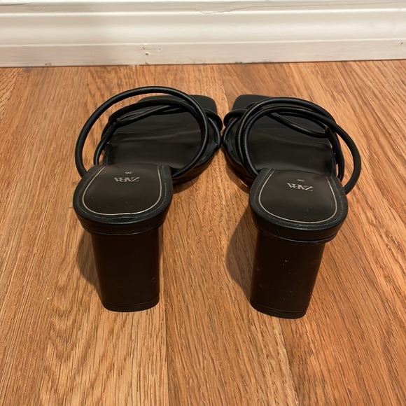 Zara Sandals - Picture 4 of 6